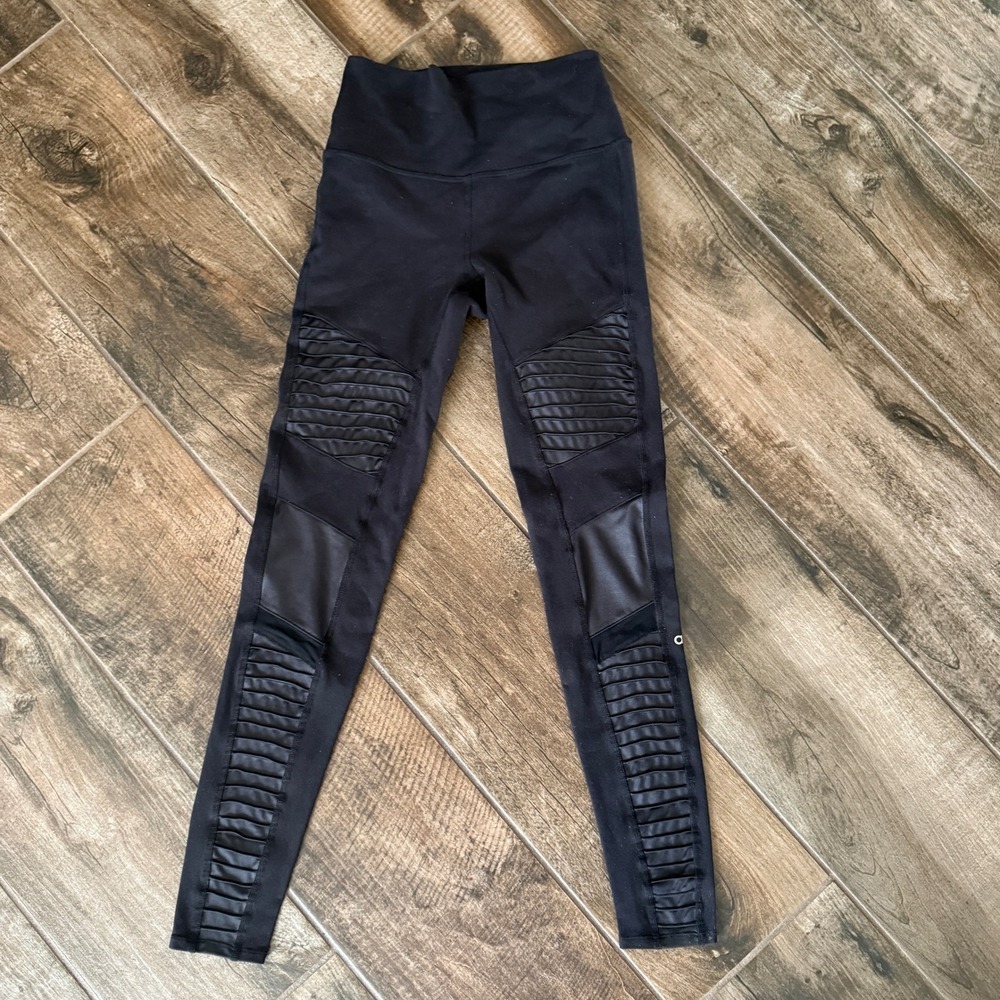 Alo Yoga Women's 7/8 High-Waist Patent Mixed Moto Legging, Black, XXS